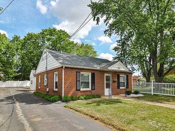 2nd image of 304 Merrill Ave