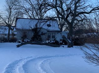 1507 E Hickory St, Streator, IL 61364