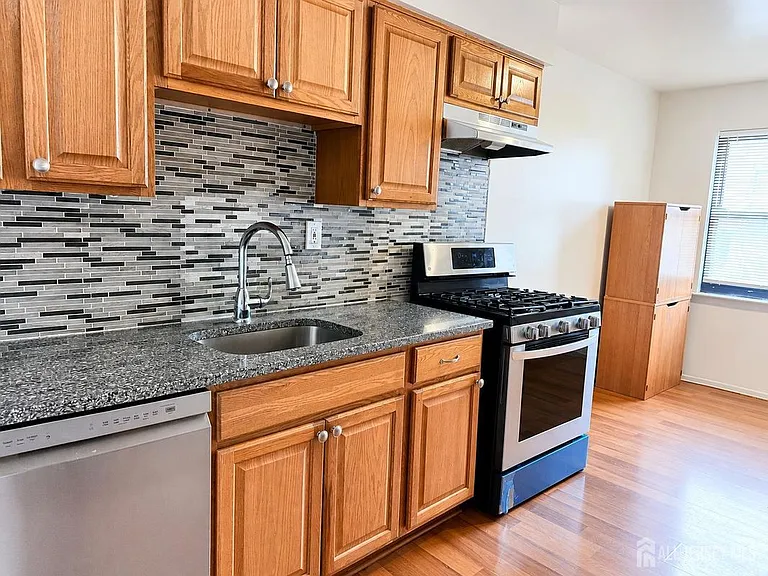 1728 Raspberry Ct — Photo 1
