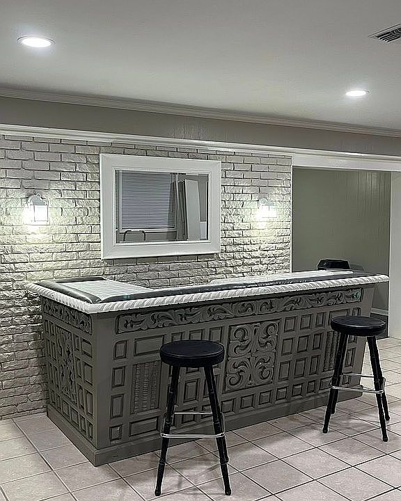 Living Room Bar