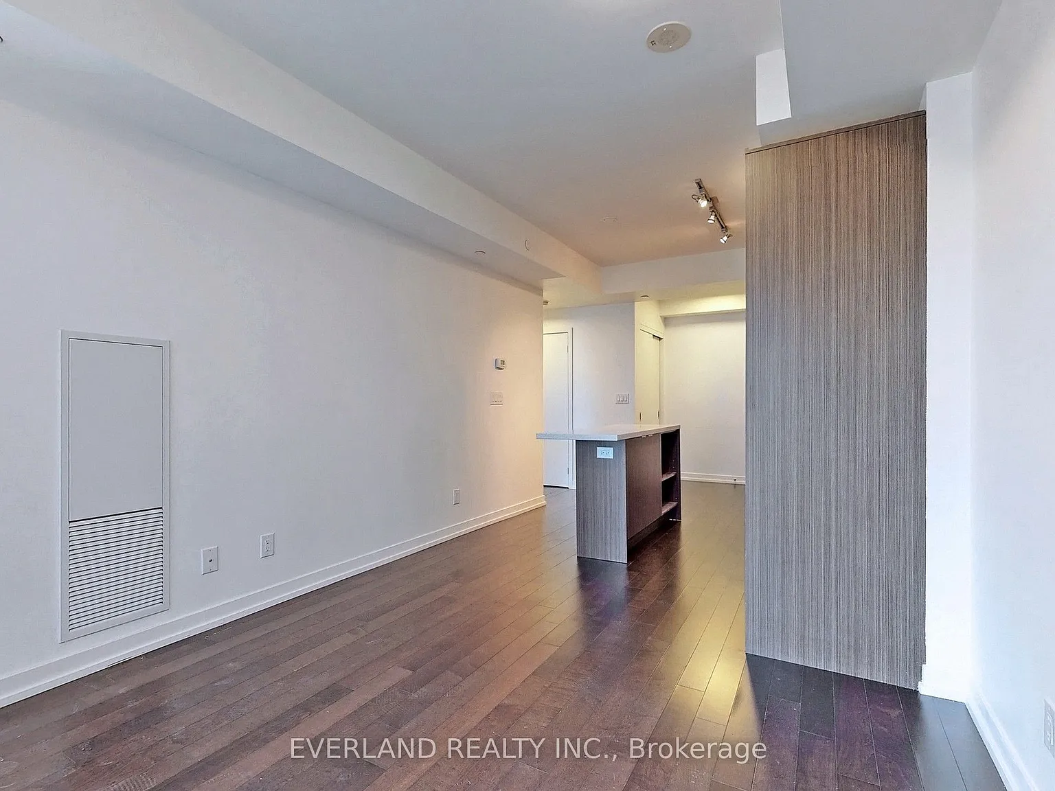 1 bed, $2,500 — Photo 2