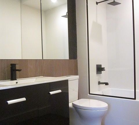 5th image of 192 Hawthorne St #20AOISH