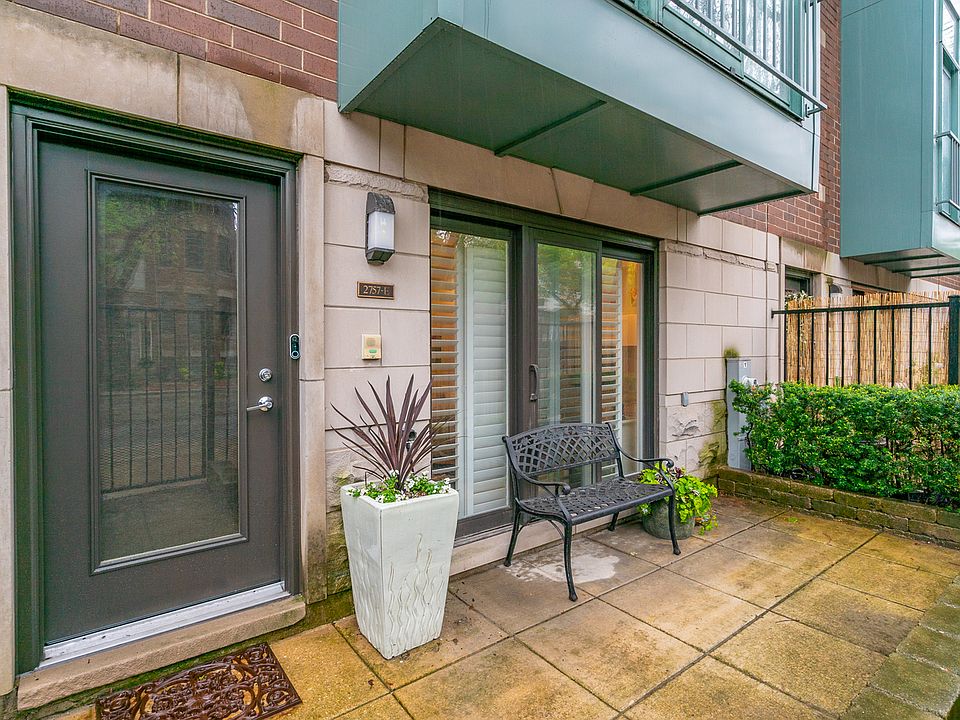 1st image of 2757 N Greenview Ave APT E