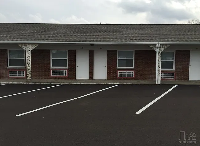Traveler's Suites — Photo 2