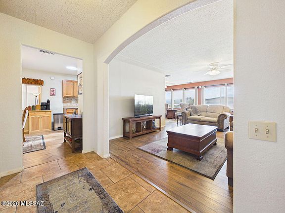 4th image of 120 W Mora Dr