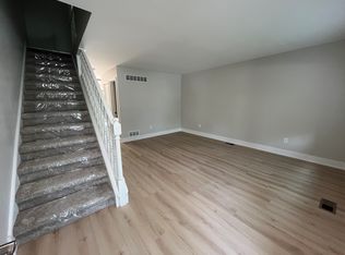 803 Wellington Dr, Dyer, IN 46311