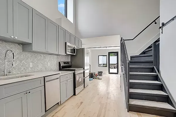 Rented by True Real Estate Group | media 2