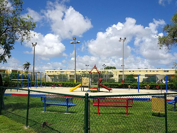 5th image of 9351 W Fontainebleau Blvd #B403