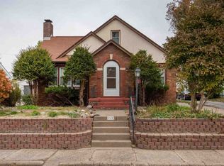 717 23rd Avenue Ct, Moline, IL 61265