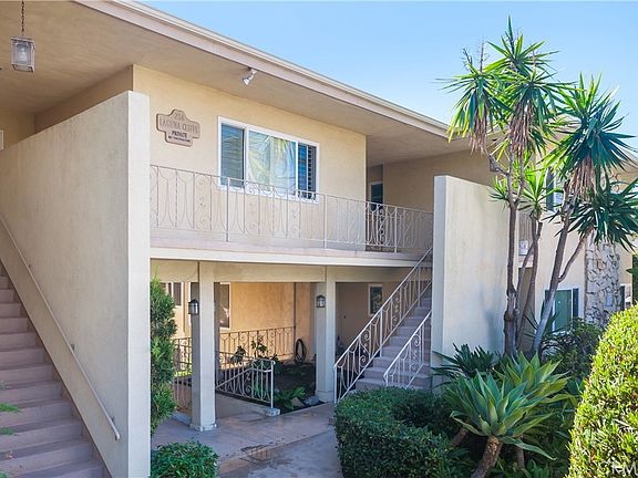 3rd image of 251 Lower Cliff Dr APT 15