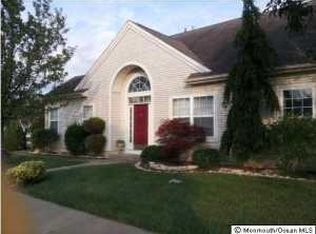 1 Gascony Cir, Manchester, NJ 08759