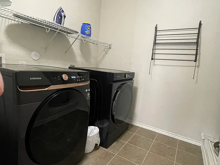 3738 Gallery Wls — Photo 20