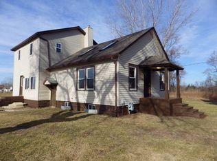 956 N Division St, Braidwood, IL 60408
