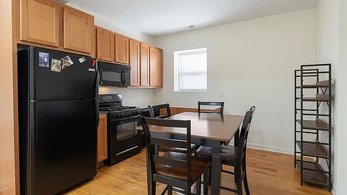 3355 W Wilson Ave #1000 Photo 1