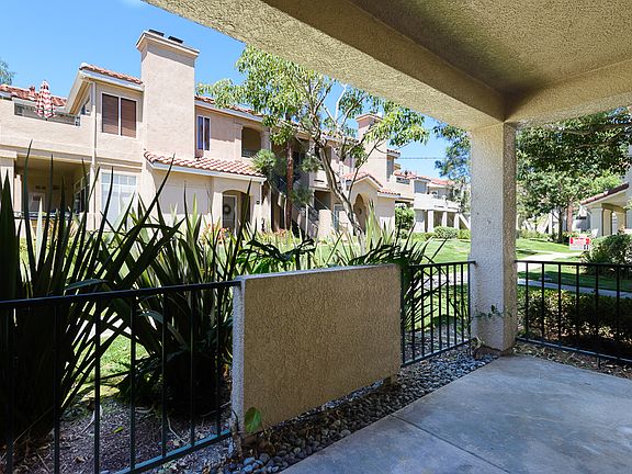 3rd image of 93 Sandpiper Ln