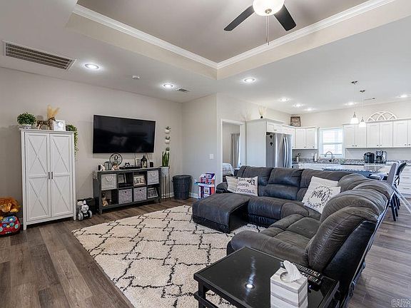 4th image of 60 Ashley Faith Dr