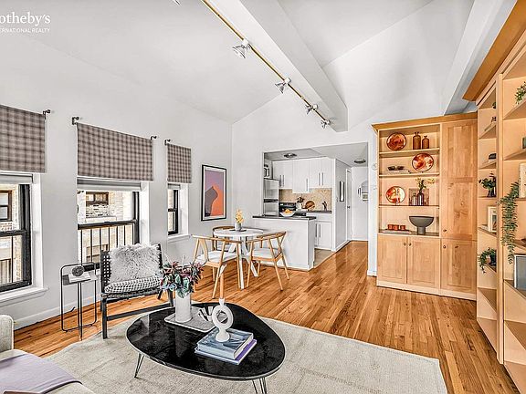 2nd image of 160 Bleecker St APT 10MW