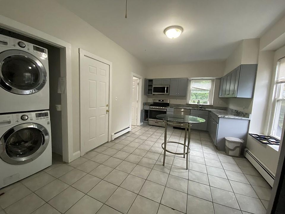 1st image of 354-356 Beale St #3