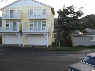 206 S Pacific St, Rockaway Beach, OR