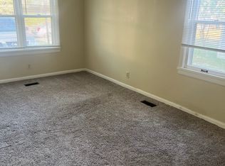 620 Howard St, Hutchinson, KS 67501
