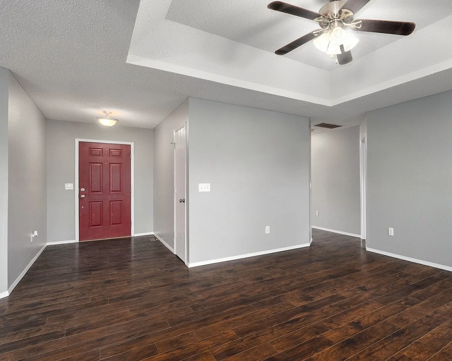 3 bed, 1334 sqft, $1,700 — Photo 4