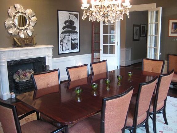 Formal dining room