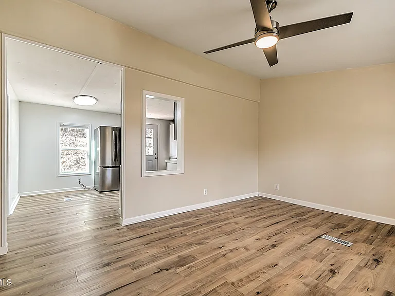 704 Church Hill Dr — Photo 5
