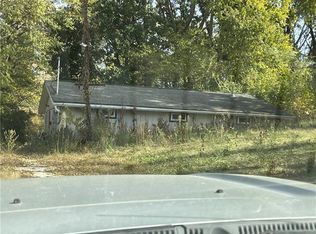 1011 N Allen Rd, Independence, MO 64050