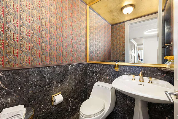 Sold by Ostrov Realty Group | media 10