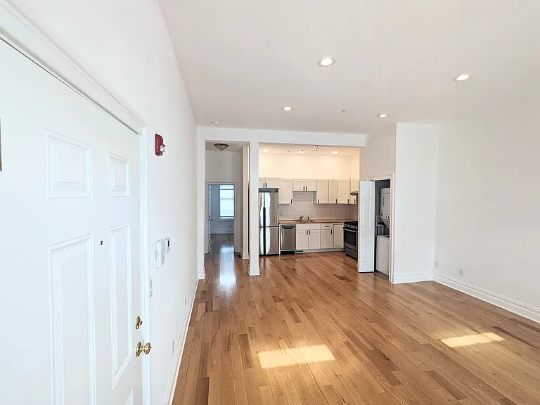 356 Union St #1 — Photo 3