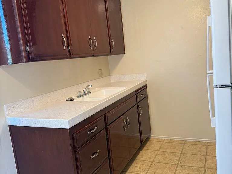 Desert Spa Apartments — Photo 19