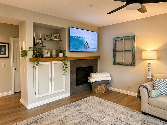 Living Room 04
