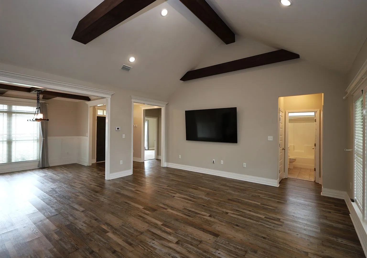3973 Valiant Court — Photo 4