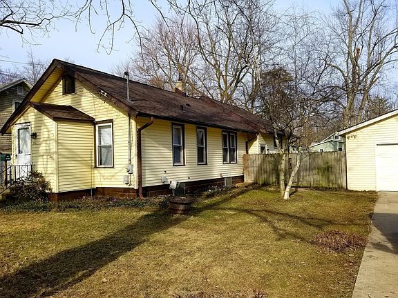 4th image of 726 Dayton Ave