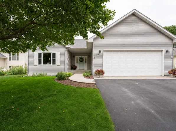 1317 7th St N, Cannon Falls, MN 55009