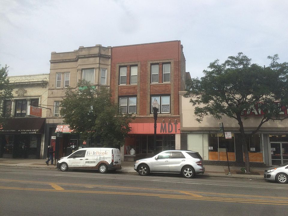 1st image of 4619 N Broadway St APT 2