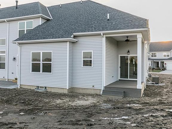 3rd image of 607 Aubrielle Ave #24