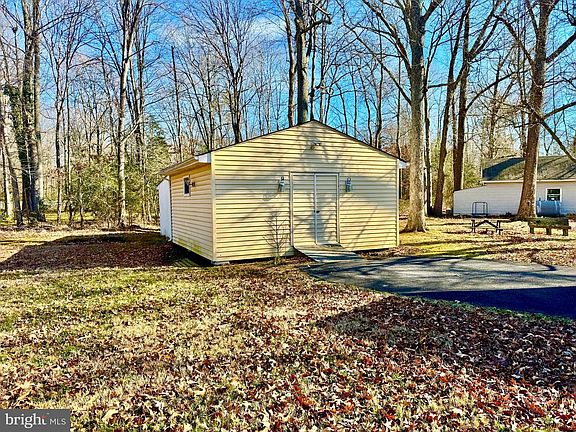 5th image of 4949 Idlewilde Rd