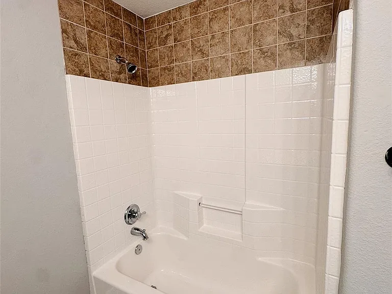 1008 Caudle Ln — Photo 13