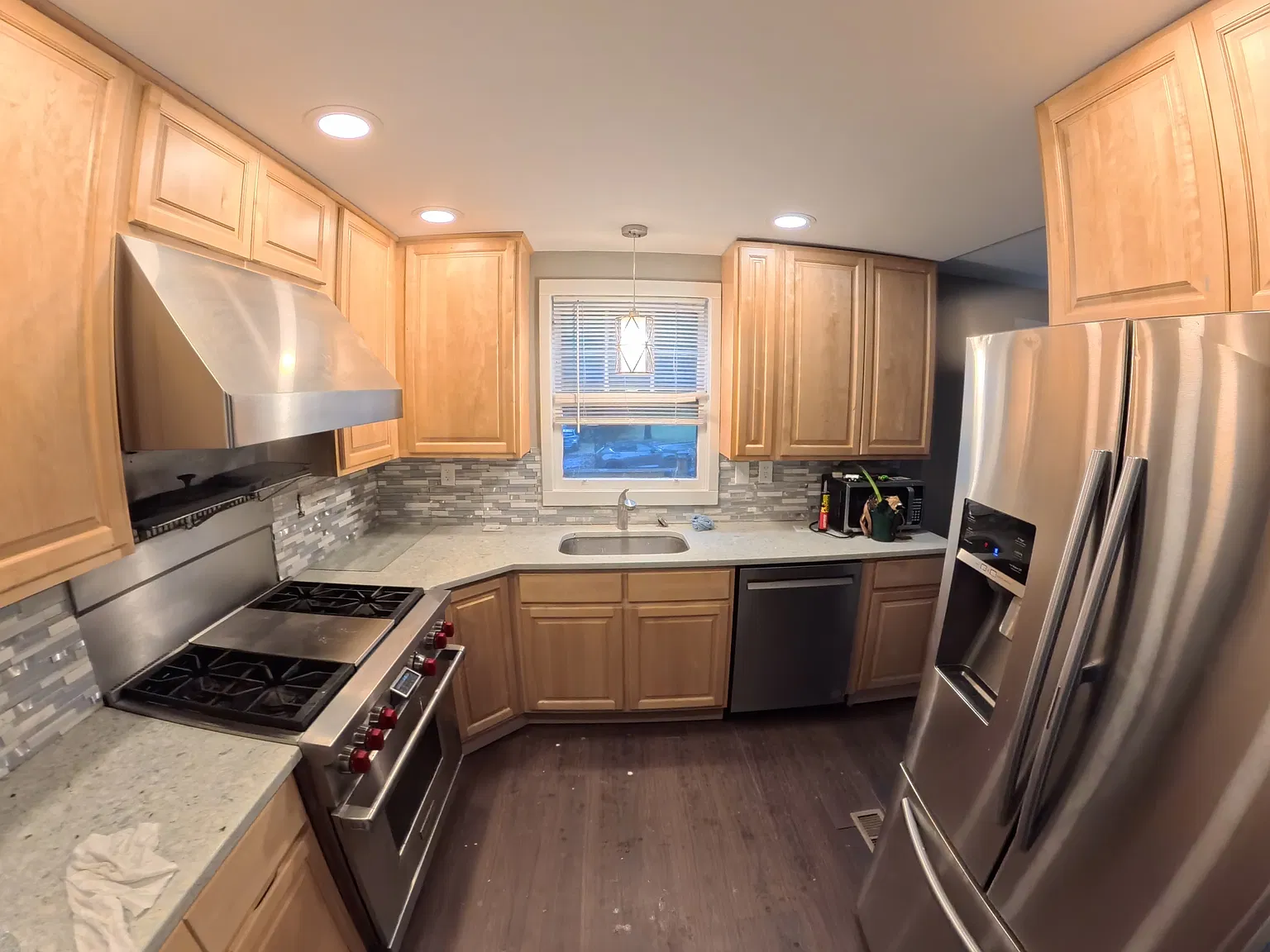 5 bed, 1800 sqft, $2,800 — Photo 2