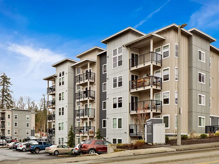 Tremezzo Apartments — Photo 24