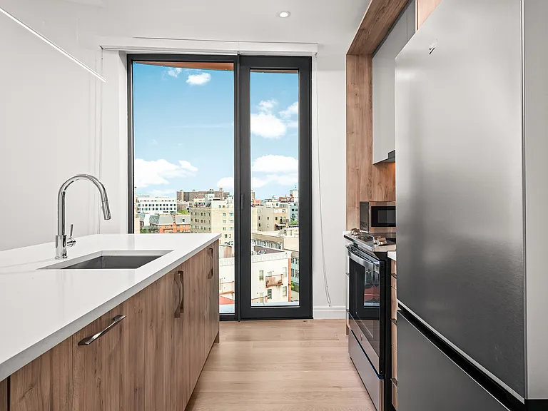 255 Lorimer St #553 — Photo 4