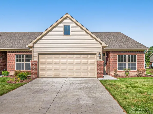 24030 White Pine St, Flat Rock, MI 48134