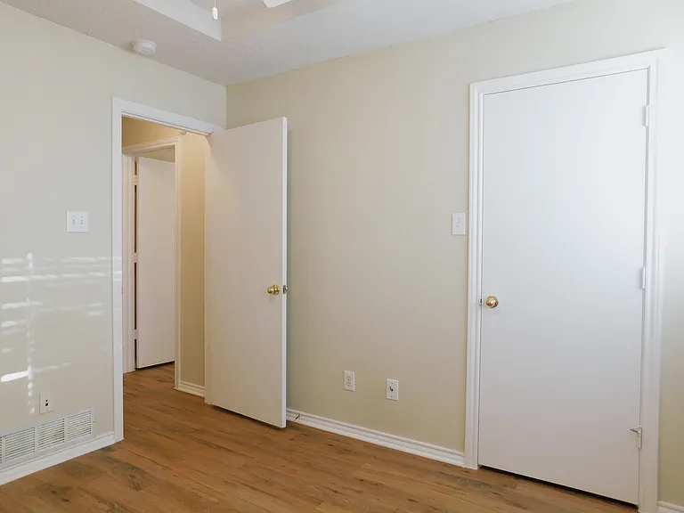 3109 N Bell Ave — Photo 21