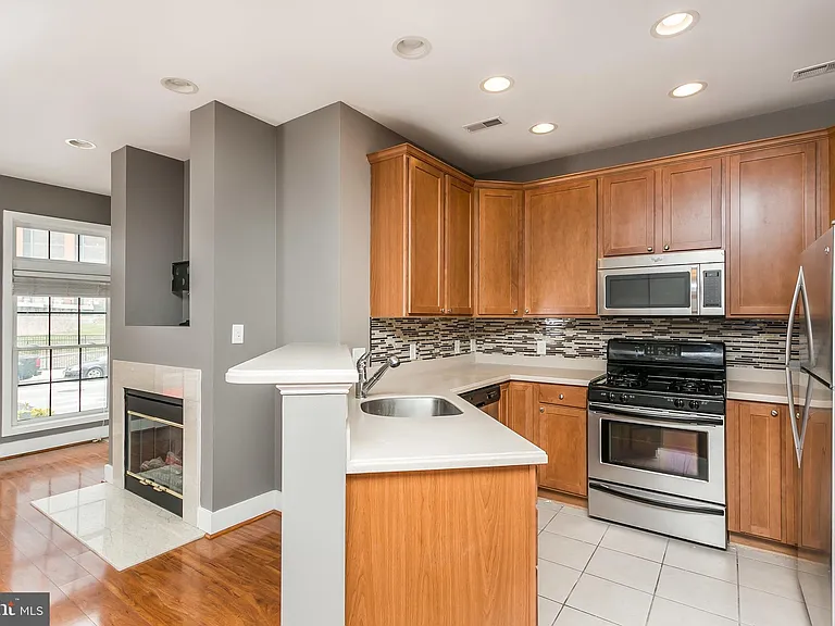 905 S Caroline St #3 — Photo 10