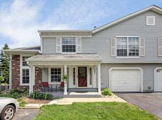 621 Pontiac Ln, Bolingbrook, IL 60440