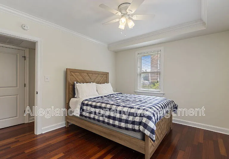 718 S Washington St #104 — Photo 15