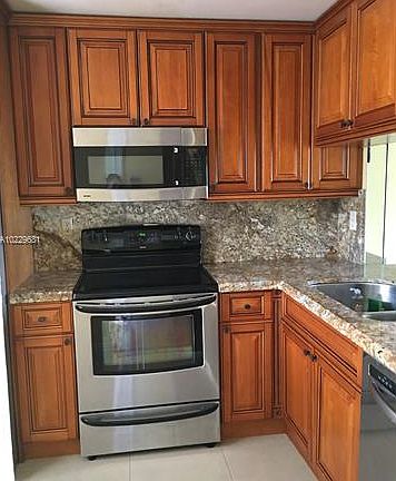 3rd image of 2711 NW 104th Ave APT 209