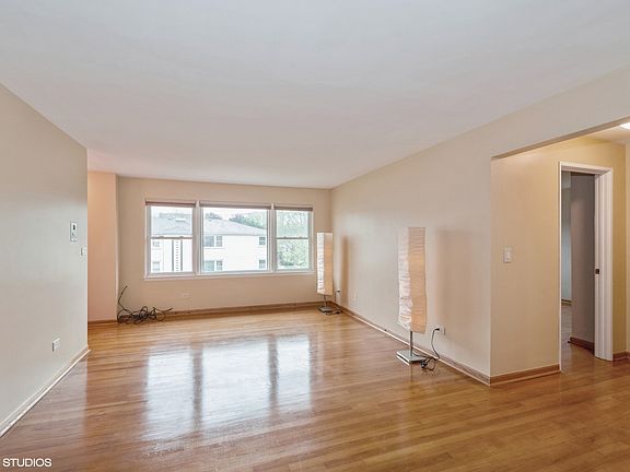 2nd image of 5222 N Potawatomie St #301