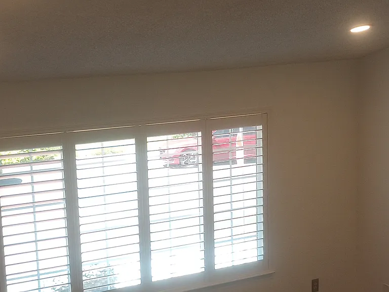 290 Riverview Dr — Photo 20